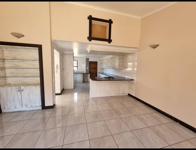 2 BEDROOM TOWNHOUSE TO LET IN VANDERBIJLPARK SW 5